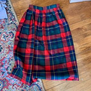 Lands End made in Scotland‎ wool fully lined skirt. An oldie but goodie